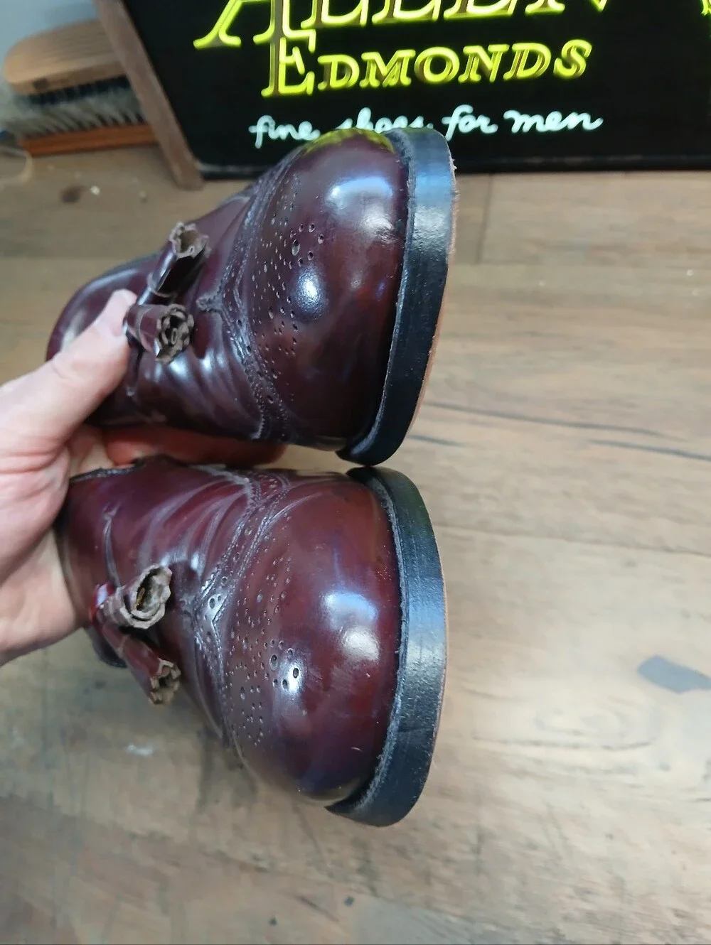 Allen Edmonds Men’s Burgundy Berwick Tassel Wingtip Loafers